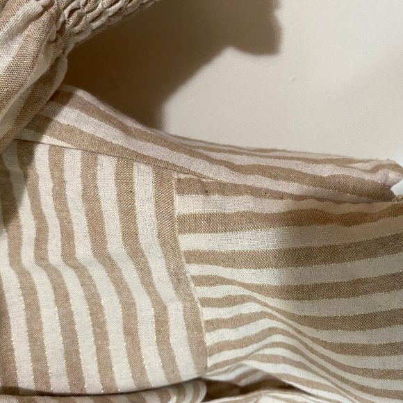 ELA SMALL - Picture 3 of 4